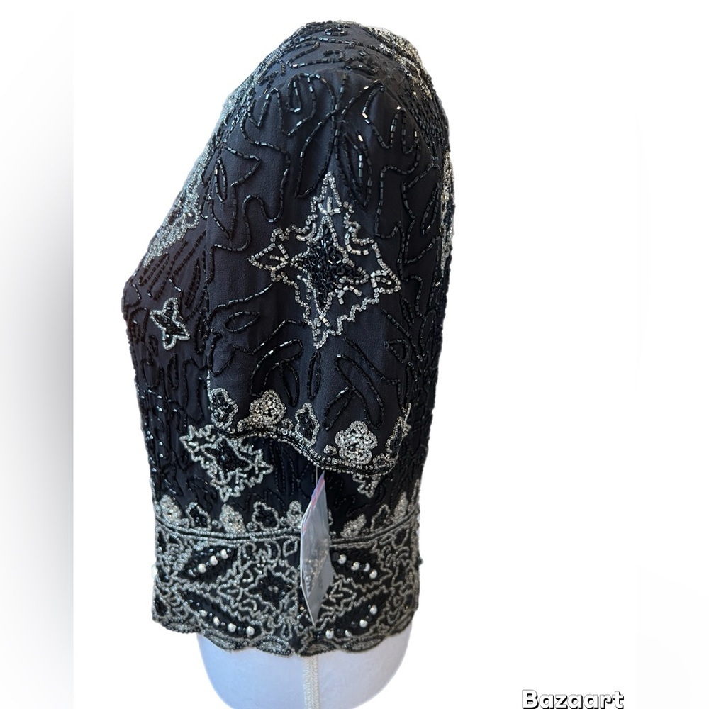 Stunning NWT Papell Boutique Short Sleeve Beaded Top Zip Up Back Size Large - Picture 3 of 6